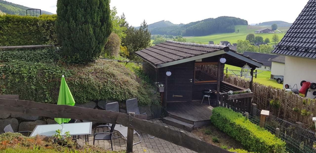 Ferienwohnung Quirinus Eslohe Esterno foto